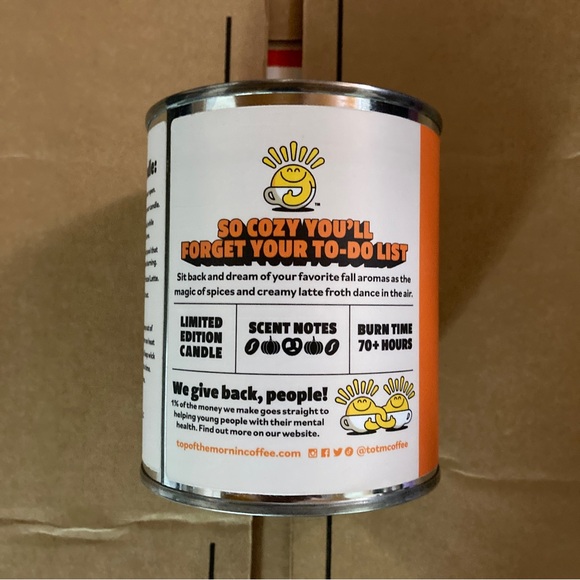 Top of the Mornin’ Coffee Pumpkin Pretzel Latte Candle - Picture 4 of 5